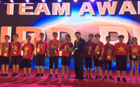 viet nam doat 2 huy chuong bac cuoc thi olympiad toan hoc the gioi hinh 1