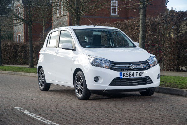 Suzuki Celerio City mới chỉ có sẵn một màu trắng duy nhất (Superior White). Ngoài ra, nếu muốn sở hữu 1 chiếc màu đen Super Black Pearl, xanh Cerulean Blue Metallic, xám Mineral Gray Metallic hoặc bạc Star Silver Metallic khách hàng phải chi thêm 465 bảng Anh (khoảng 13,5 triệu đồng).