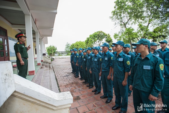 Chỉ huy phó Ban CHQS các xã, phường, thị trấn tham gia hội thi. Ảnh: Thành Cường