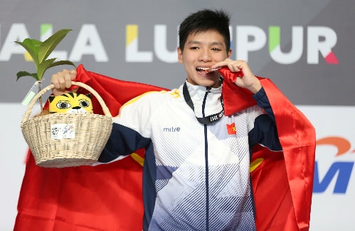 kim-son-kinh-ngu-15-tuoi-pha-ky-luc-quoc-gia-o-sea-games-1