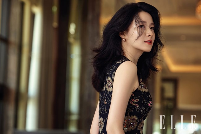 nhan-sac-thuc-cua-lee-young-ae-xuong-cap-so-voi-anh-tren-tap-chi-3