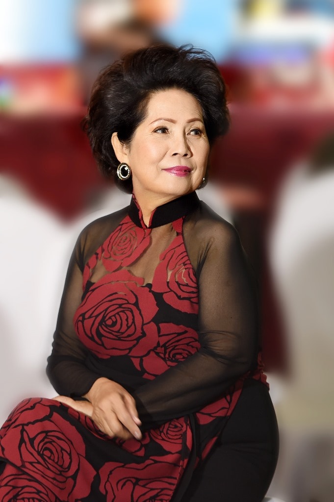 Nữ Danh ca Phương Dung.