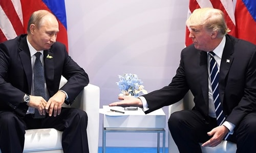 lo-email-chien-dich-tranh-cu-cua-trump-sap-xep-cuoc-gap-voi-putin