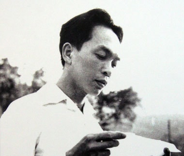 Ngày 2/9/1946, nước Việt Nam Dân chủ Cộng hòa tròn một năm thành lập. Bí thư Tổng Quân ủy Võ Nguyên Giáp tuyên đọc Nhật lệnh của Quân ủy hội. Ngày 2/9/1946, nước Việt Nam Dân chủ Cộng hòa tròn một năm thành lập. Bí thư Tổng Quân ủy Võ Nguyên Giáp tuyên đọc Nhật lệnh của Quân ủy hội.