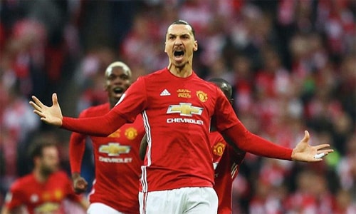 ibrahimovic-tro-lai-man-utd-khoac-ao-so-10