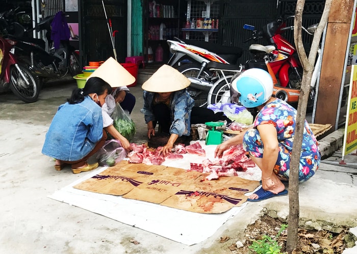 Thực phẩm bẩn tràn lan khiến cho nhiều người tự hình thành thói quen và tâm lý tìm mua các sản phẩm từ 