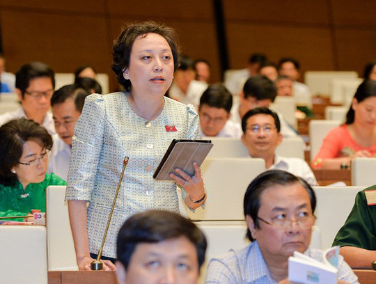 Đại biểu Phạm Khánh Phong Lan trong một lần chất vấn trước Quốc hội.