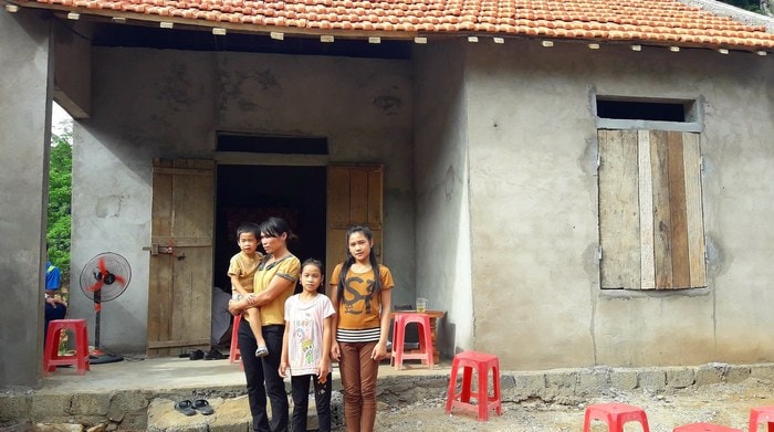ngôi nhà khăn hồng tình nguyện . Ảnh: Phan Giang