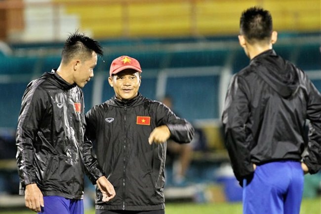 Chính bởi thế, rất có thể trợ lý Lư Đình Tuấn sẽ tạm thời nắm quyền trước khi tìm được người mới thích hợp hơn.