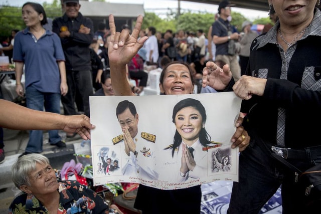 Chuyên gia cho rằng, quyết định trốn ra nước ngoài của bà Yingluck có thể là dấu chấm hết cho tầm ảnh hưởng của gia tộc Shinawatra trên chính trường Thái Lan. (Ảnh: Bloomberg)