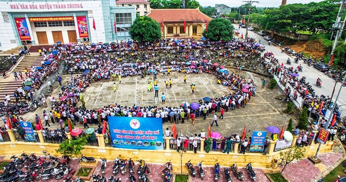 Đại hội TDTT huyện Thanh Chương lần thứ 8 diễn ra trong 3 ngày (26 - 28/8) với sự tham dự của 43 đoàn thể thao đến từ các xã, thị trấn trong huyện, gồm 1.310 vận động viên, tranh tài ở 8 môn thi. Ảnh: Huy Thư