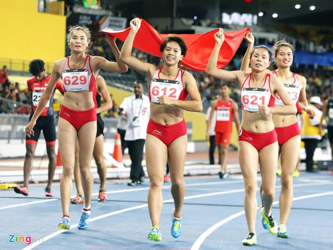 Anh Vien nhan thuong gan 700 trieu dong sau SEA Games hinh anh 2