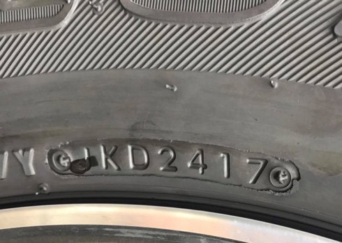 Số dập trên lốp xe mới có thể cho khách hàng biết xe mình được sản xuất khi nào