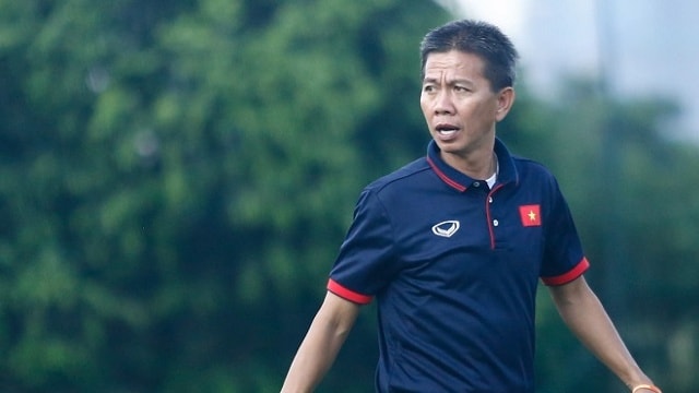 HLV Hoàng Anh Tuấn.