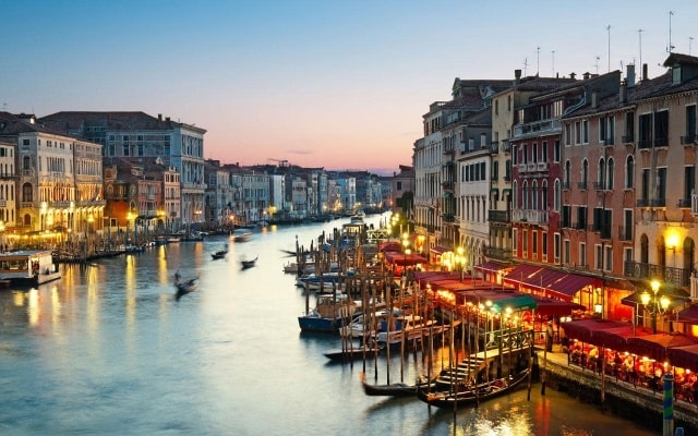 Venice được ví là thánh địa tình yêu - nơi có sức hút mãnh liệt với các cặp đôi. Ảnh: Internet.