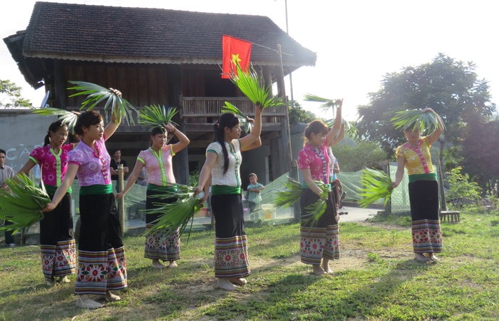 nhảy sapla ljoo  jiakma. Ảnh: Kế Kiện