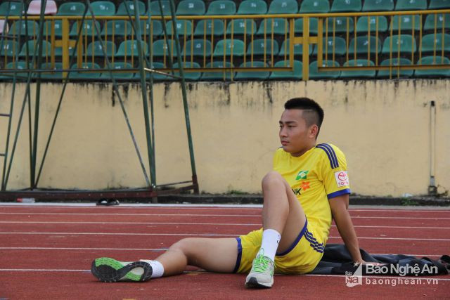 Hồ Tuấn Tài đã tập trung trở lại cùng CLB SLNA để chuẩn bị cho phần còn lại của V.League 2017. Ảnh: Trung Kiên.