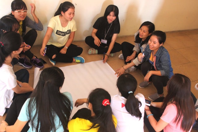 Sinh viên ĐH Khoa học xã hội và Nhân văn TP.HCM tham gia một chuyên đề về phương pháp học đại học hiệu quả. Ảnh: Mạnh Khang