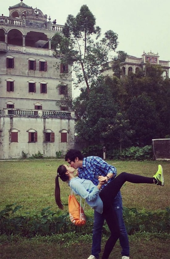 Juliette và người yêu hạnh phúc bên nhau.