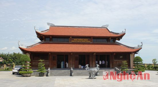 Nhà tưởng niệm Tổng bí thư Lê Hồng Phong tại xã Hưng Thông – huyện Hưng Nguyên.