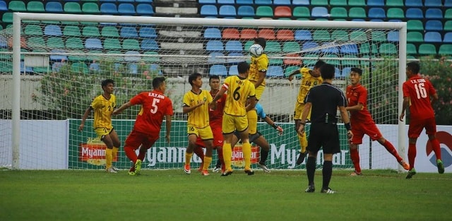 U18 Brunei quá yếu ớt trước những đợt hãm thành của U18 Việt Nam. Ảnh: Goal.