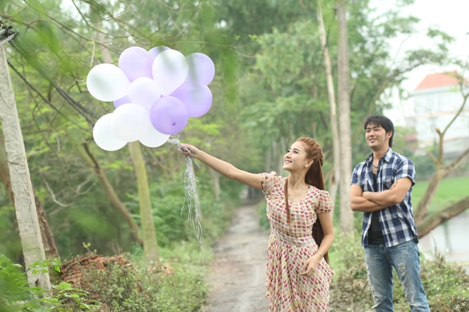bao-anh-nguoi-phan-xu-tiet-lo-anh-cuoi-voi-vo-kem-11-tuoi-4