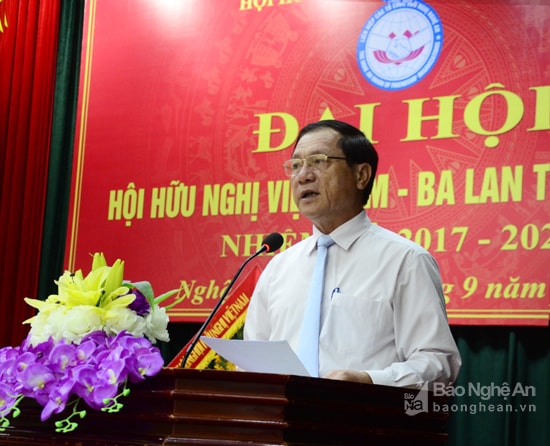 Đồng chí Lê Minh Thông - Phó Chủ tịch UBND tỉnh, Chủ tịch Hội hữu nghị Việt Nam - Ba Lan phát biểu nhận nhiệm vụ. Ảnh Thanh Lê