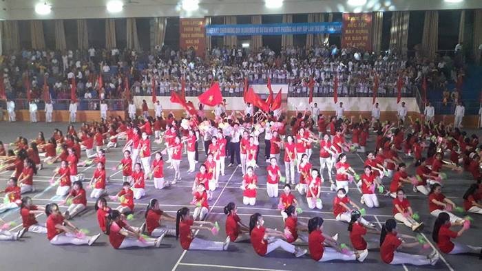 Tiết mục đồng diễn tại Đại hội TDTT phường Hà Huy Tập lần thứ VIII năm 2017.Ảnh: T.T