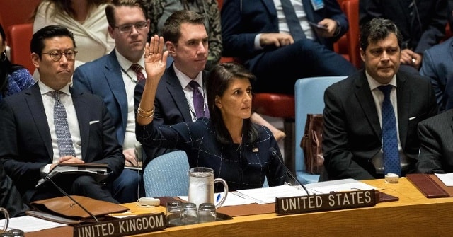 Đại sứ Mỹ tại LHQ Nikki Haley đã bỏ phiếu ủng hộ lệnh trừng phạt mới đối với Triều Tiên của HĐBA LHQ. Ảnh: Getty