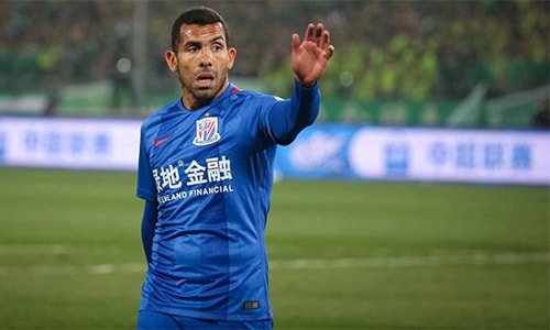 tevez-mat-suat-da-chinh-o-trung-quoc-vi-tang-can