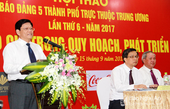 Đồng chí Trí - phó Bí thư thường trực Thành ủy TP Đà Nẵng phát biểu tại Hội thảo. Ảnh: Hoàng Vĩnh