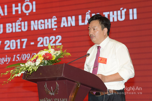 Ông Trần Anh Sơn Chủ tịch Hội Doanh nghiệp tiêu biểu phát biểu tại đại hội. Ảnh: Sỹ Minh.