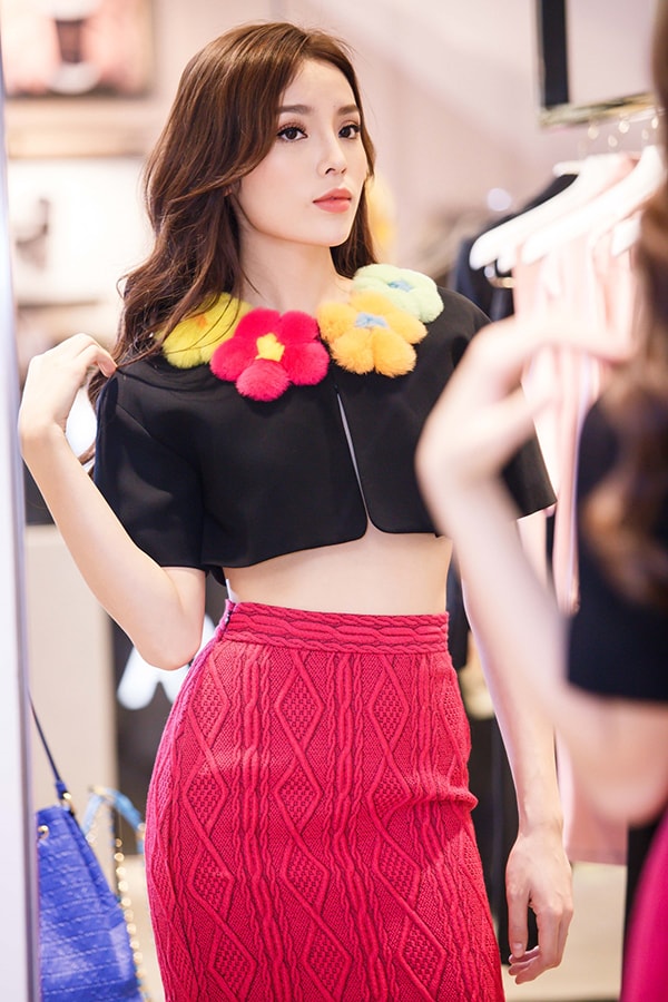 ky-duyen-chon-trang-phuc-chun-bi-tham-du-milan-fashion-week-3