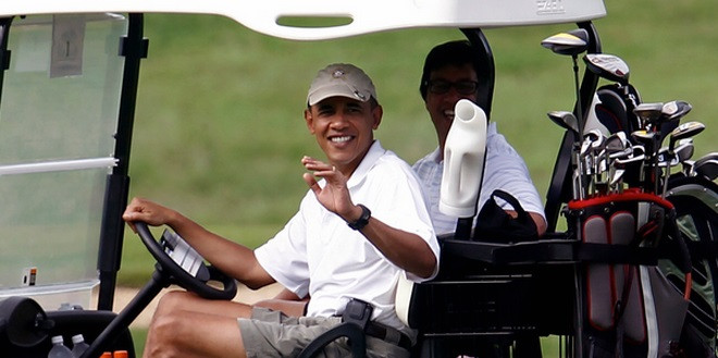 Ông Obama rất thích chơi đánh gôn.