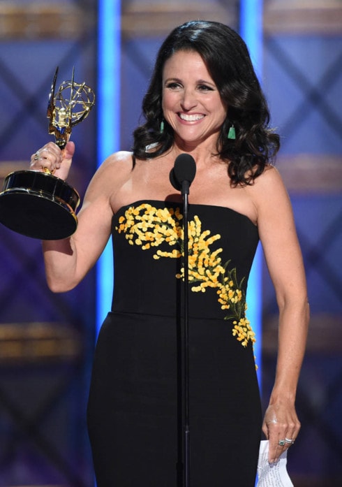 Julia Louis - Dreyfus giành 6 giải Emmy liên tiếp.