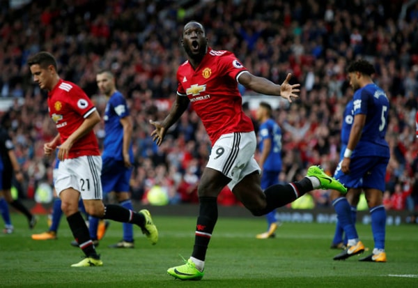 hang-cong-bung-no-cuoi-tran-man-utd-dai-thang-everton-page-2