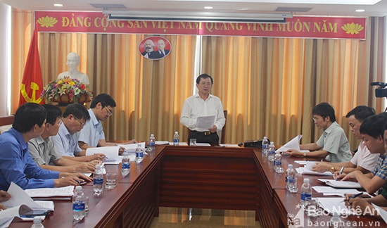 Toàn cảnh buổi làm việc. Ảnh: Phú Hương