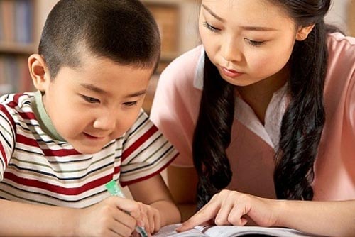 Hãy thể hiện sự tôn trọng với trẻ. Ảnh minh họa.