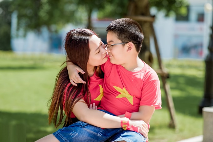 70-cap-me-con-lap-ky-luc-xep-hinh-ban-do-viet-nam-11