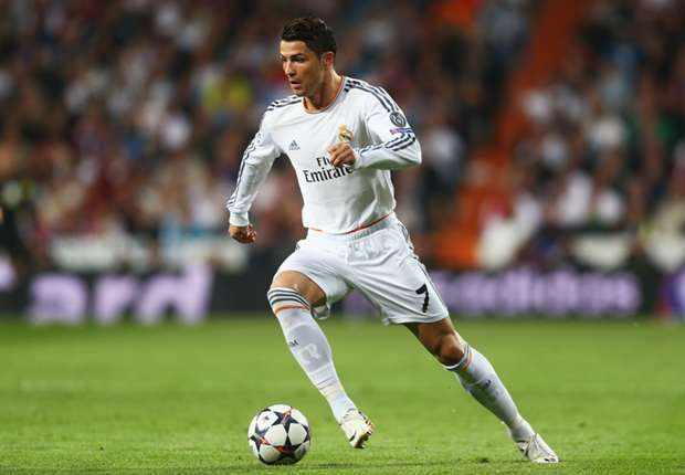 Ronaldo được lệnh bớt ích kỷ trong cách chơi bóng. Ảnh: Internet