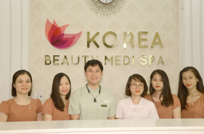 Hãy đến Korea Beauty Medi Spa để đạt được mong muốn của bạn. Korea Beauty luôn chào đón và mong muốn giúp bạn có được kết quả tốt nhất trên con đường hướng tới vẻ đẹp hoàn mỹ. Vui lòng liên hệ: 0941 626 662, địa chỉ: 39C Lê Hồng Phong - TP Vinh. (Ảnh: Phan Minh)