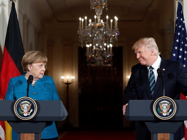 Bà Merkel và Tổng thống Mỹ Donald Trump tham dự buổi họp báo chung ở Nhà Trắng hồi tháng 3. Bà Merkel thường được mệnh danh là 