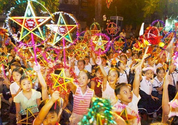 Trò chơi Rước đèn ông sao. Ảnh minh họa.