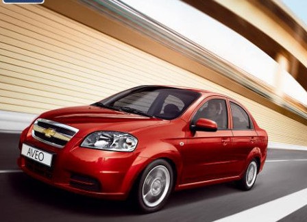 Chevrolet Aveo cho cảm giác lái êm ái, tiết kiệm nhiên liệu tối ưu.