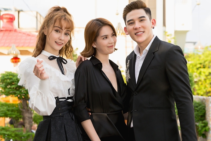 Cô đến mừng đàn em - người mẫu Minh Trung (phải) và ca sĩ MLee (trái) ra mắt MV 