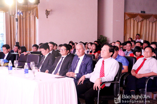 Đồng chí Lê Minh Thông- Ủy viên BTV- Phó Chủ tịch UBND tỉnh tham dự buổi lễ