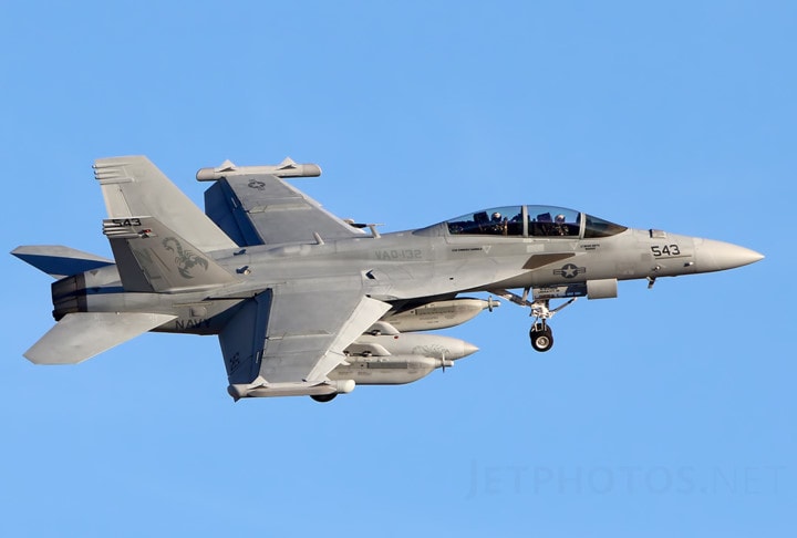 Trọng tải rỗng của EA-18G Growler là 15.011kg. Ảnh: Jetphotos.