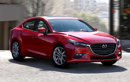 Mazda3 dẫn đầu doanh số trong phân khúc C.