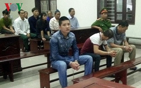 noi tuc qua nhieu khi di an co mot thanh nien bi dam chet hinh 1