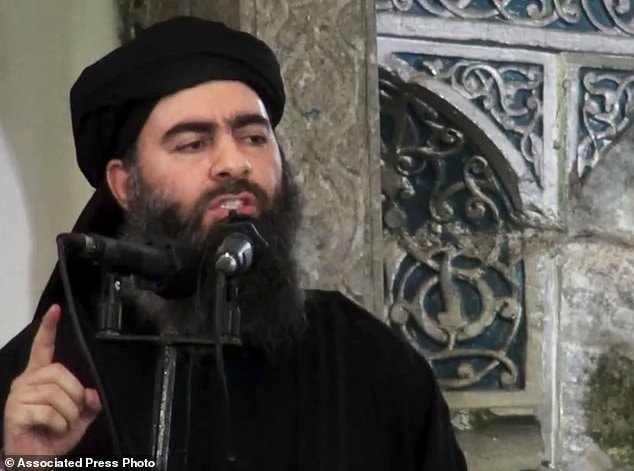 Abu Bakr al-Baghdadi xuất hiện năm 2014 khi tuyên bố thành lập Nhà nước Hồi giáo tự xưng.